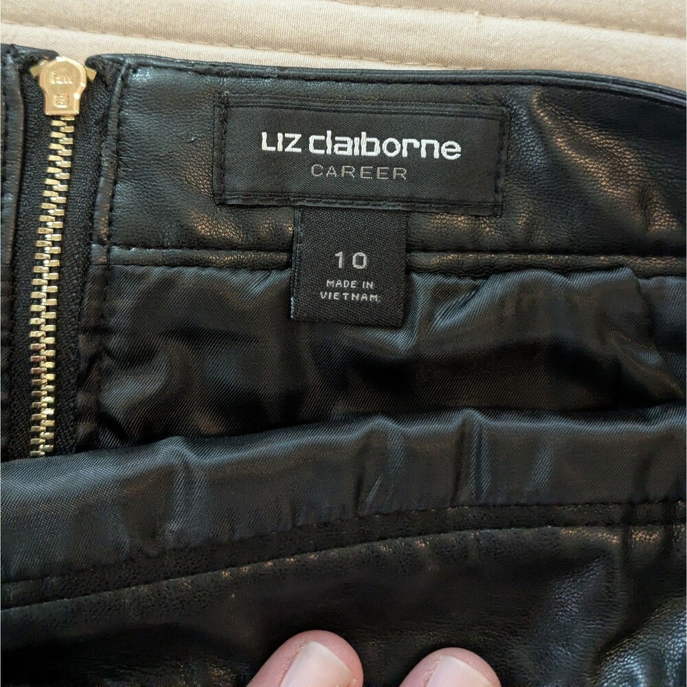 Liz Claiborne Career Faux Leather Skirt Womens 10 Black A-Line Gold Buttons - Picture 5 of 9